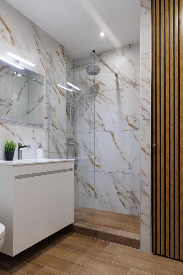 Appartement Modern Urban Oasis Near Metro Hub Athene